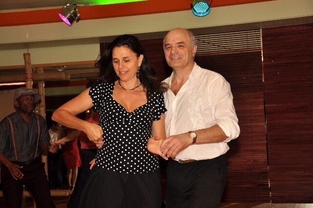 min 2009 05 06 cargo club 794